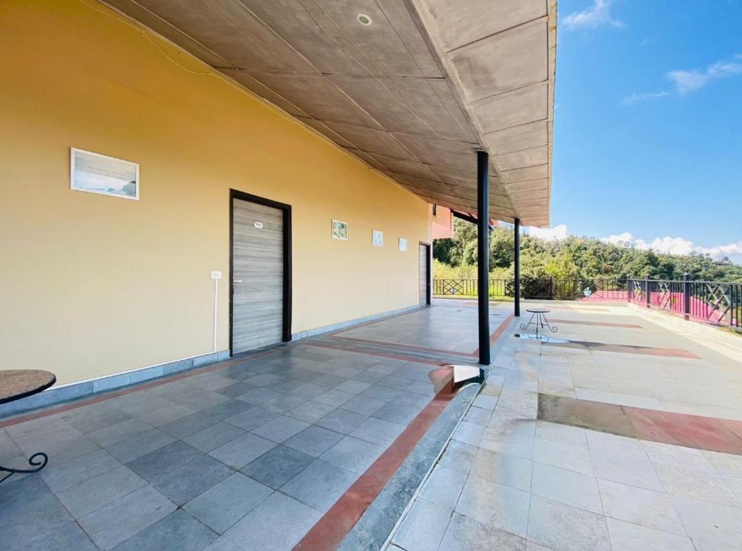 Mist N Meadows Resort Rājgarh Exterior foto